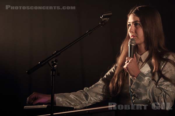 WEYES BLOOD - 2017-04-11 - PARIS - Point Ephemere - Natalie Mering